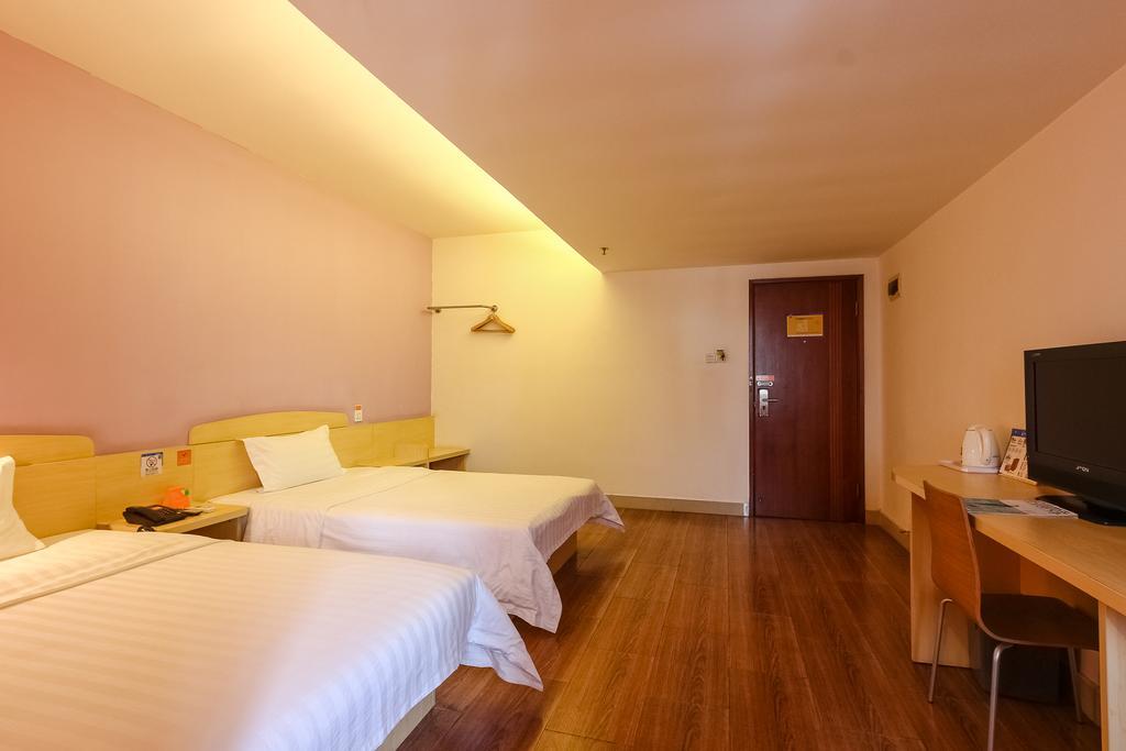 7Days Inn Guangzhou Wuyang New Town Buitenkant foto