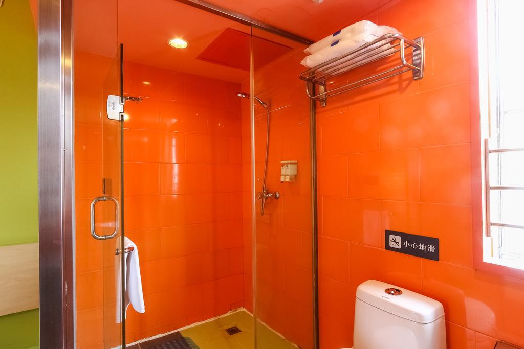 7Days Inn Guangzhou Wuyang New Town Buitenkant foto